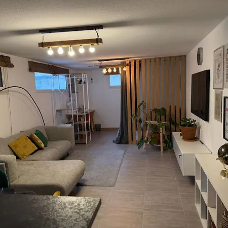 French Riviera Garden Retreat -villa 1 Bed Villa