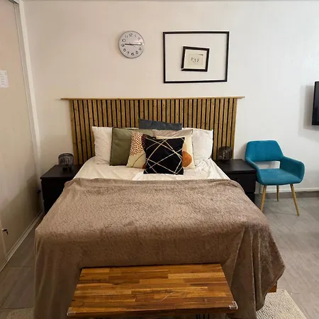 Villa French Riviera Garden Retreat -villa 1 Bed