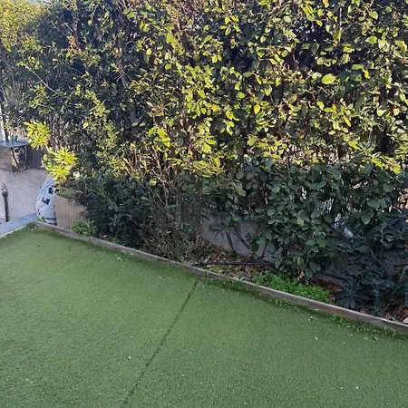 French Riviera Garden Retreat -villa 1 Bed *